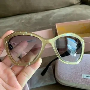 NWT Authentic Miu Miu Gold Star Gradient Sunglasses Miu Miu | Accessories | Nwt Authentic Miu Miu Gold Star  main image 3